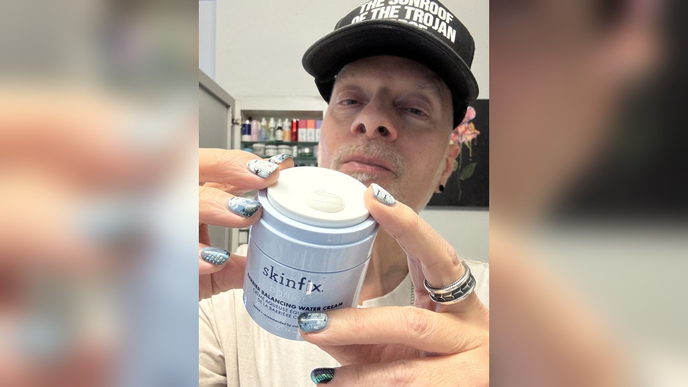 How to Switch Face Creams Between Seasons: Expert Tips Revealed